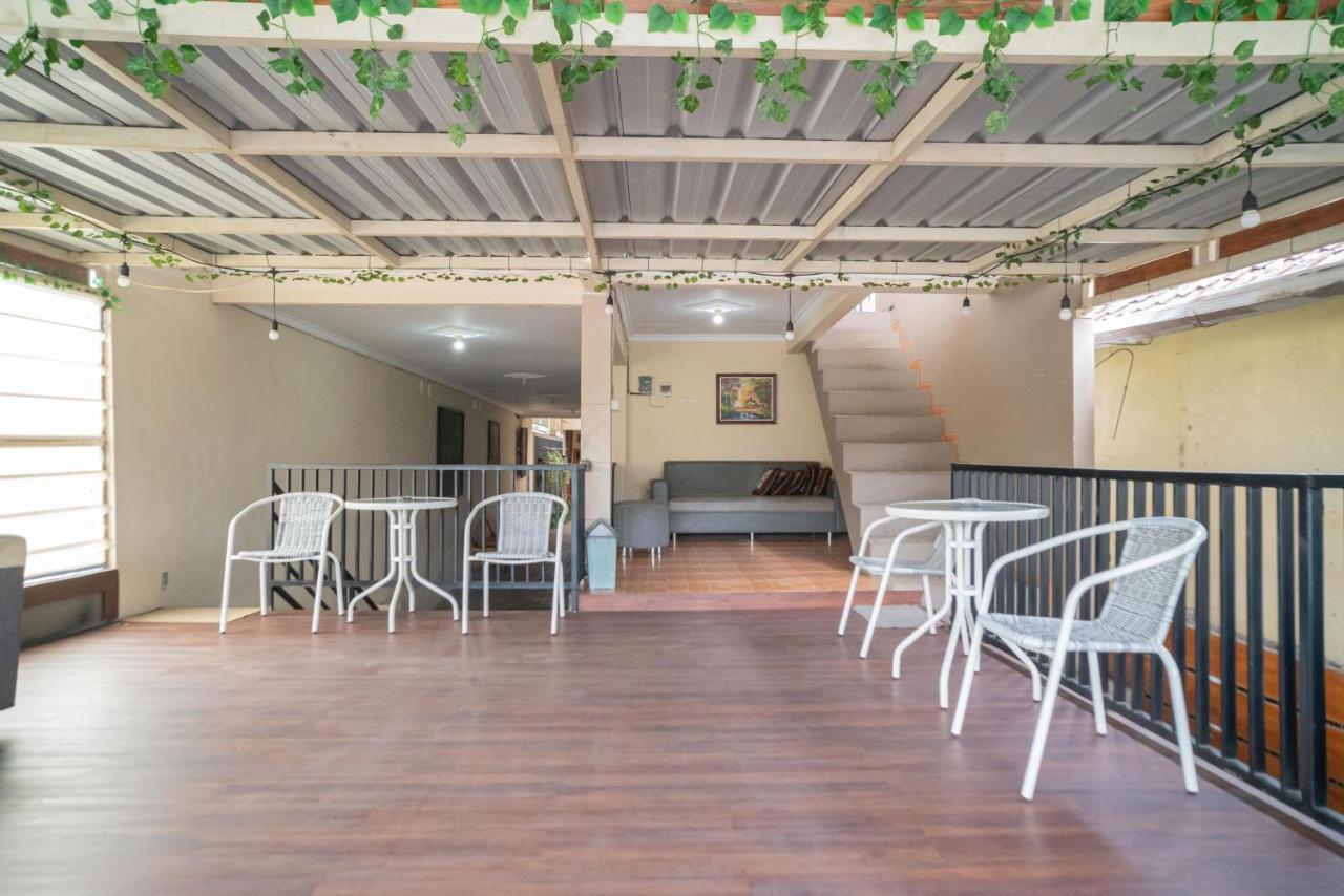 Reddoorz At Villa Akbar 3 Batu  Εξωτερικό φωτογραφία